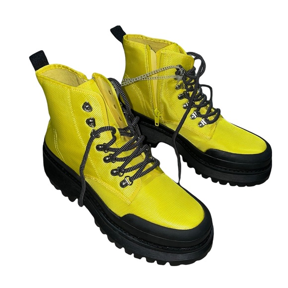 NEW Steve Madden Timbor Lace Up Bootie Yellow SZ-8 - Picture 3 of 6